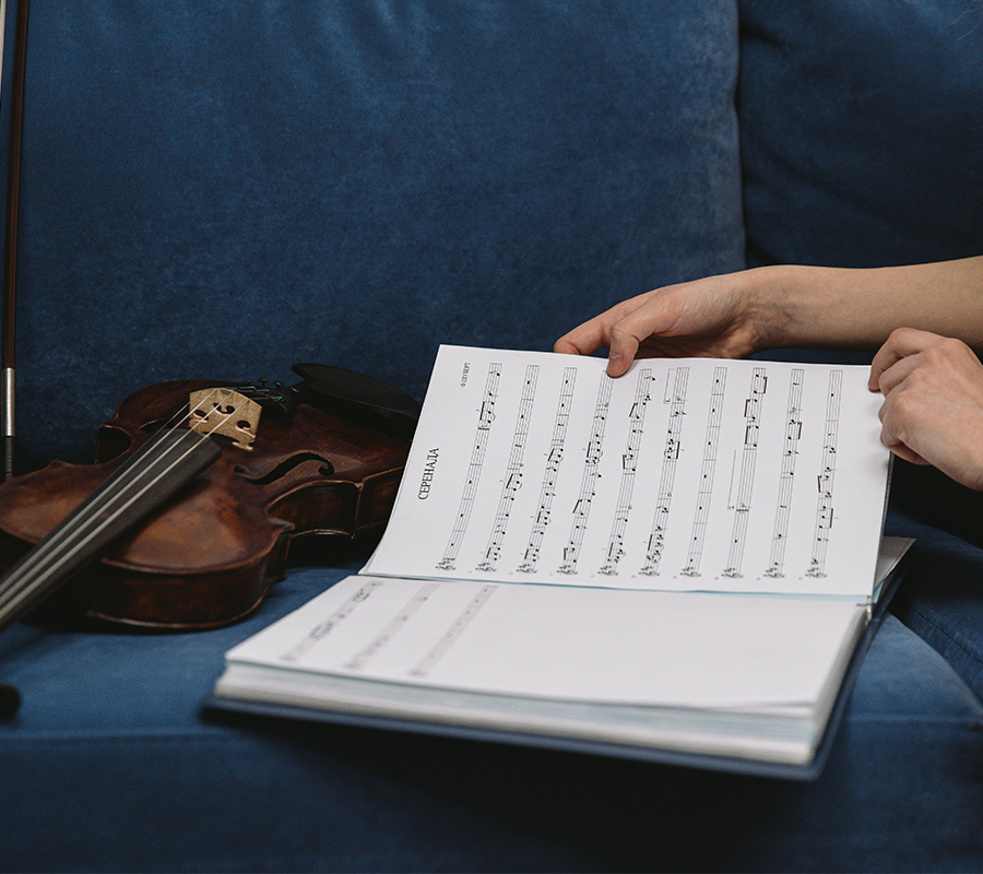 Mastering the Art of Violin Scale Practice: A Guide to Precision and Musicality