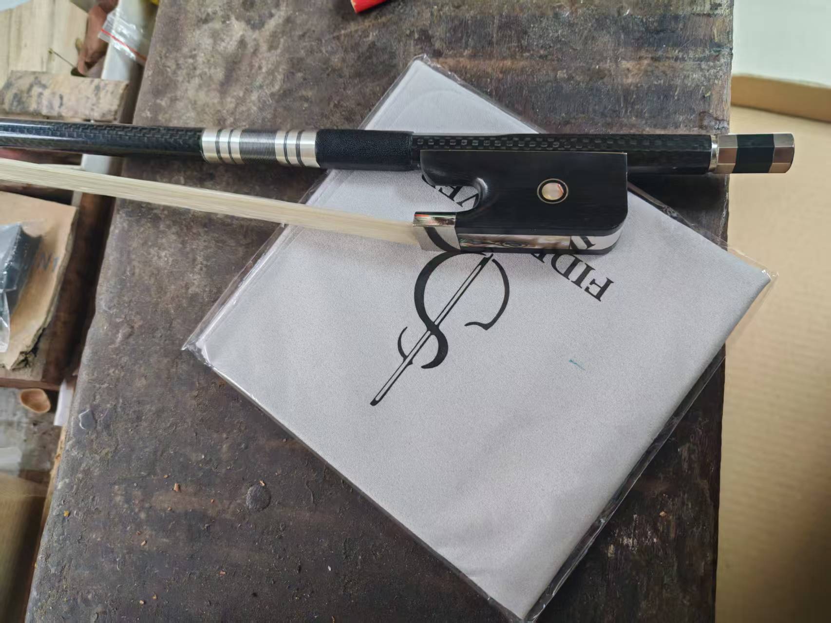 Bold Pattern Carbon Fiber French Bass Bow B225