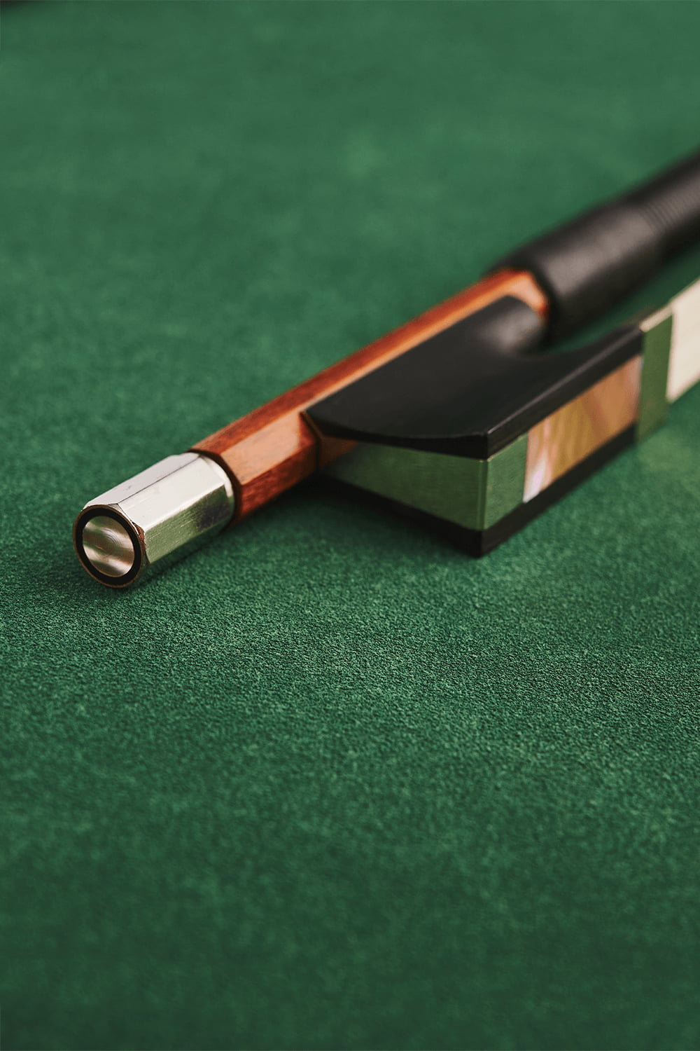 Heritage Series 1-star Pernambuco Violin Bow B229