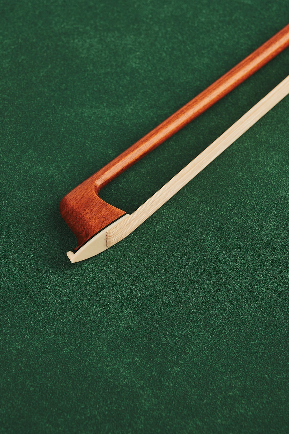 Heritage Series 1-star Pernambuco Violin Bow B229