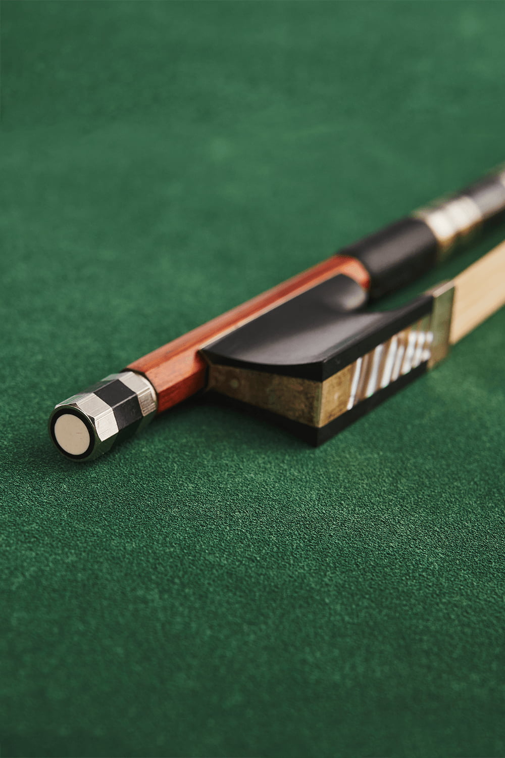 Heritage Series 2-Star Pernambuco Violin Bow B230